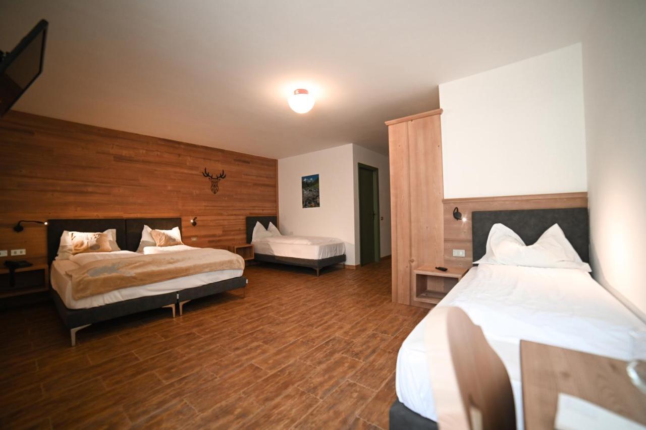 Albergo Sporting เปอิโอโฟนติ ภายนอก รูปภาพ